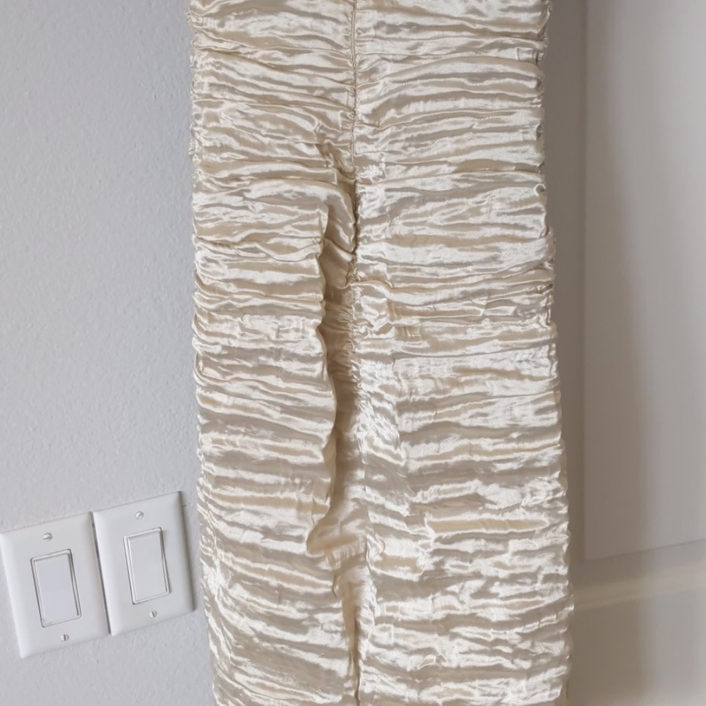 Dress - Picture 8 of 10